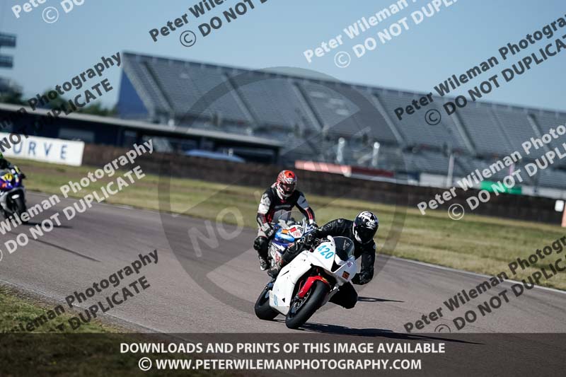 Rockingham no limits trackday;enduro digital images;event digital images;eventdigitalimages;no limits trackdays;peter wileman photography;racing digital images;rockingham raceway northamptonshire;rockingham trackday photographs;trackday digital images;trackday photos